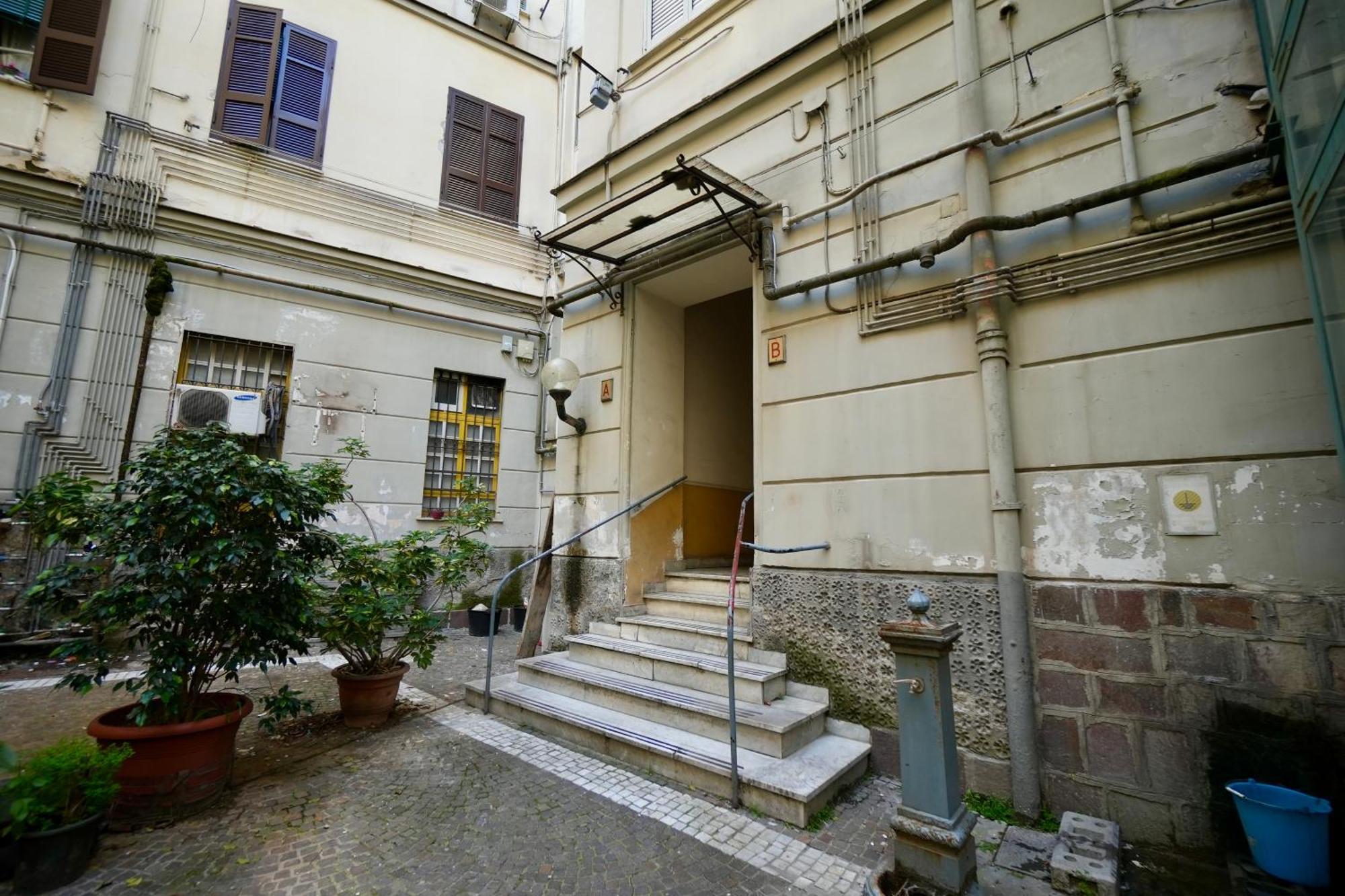 Naples 60- Historic Residence Napoli Esterno foto